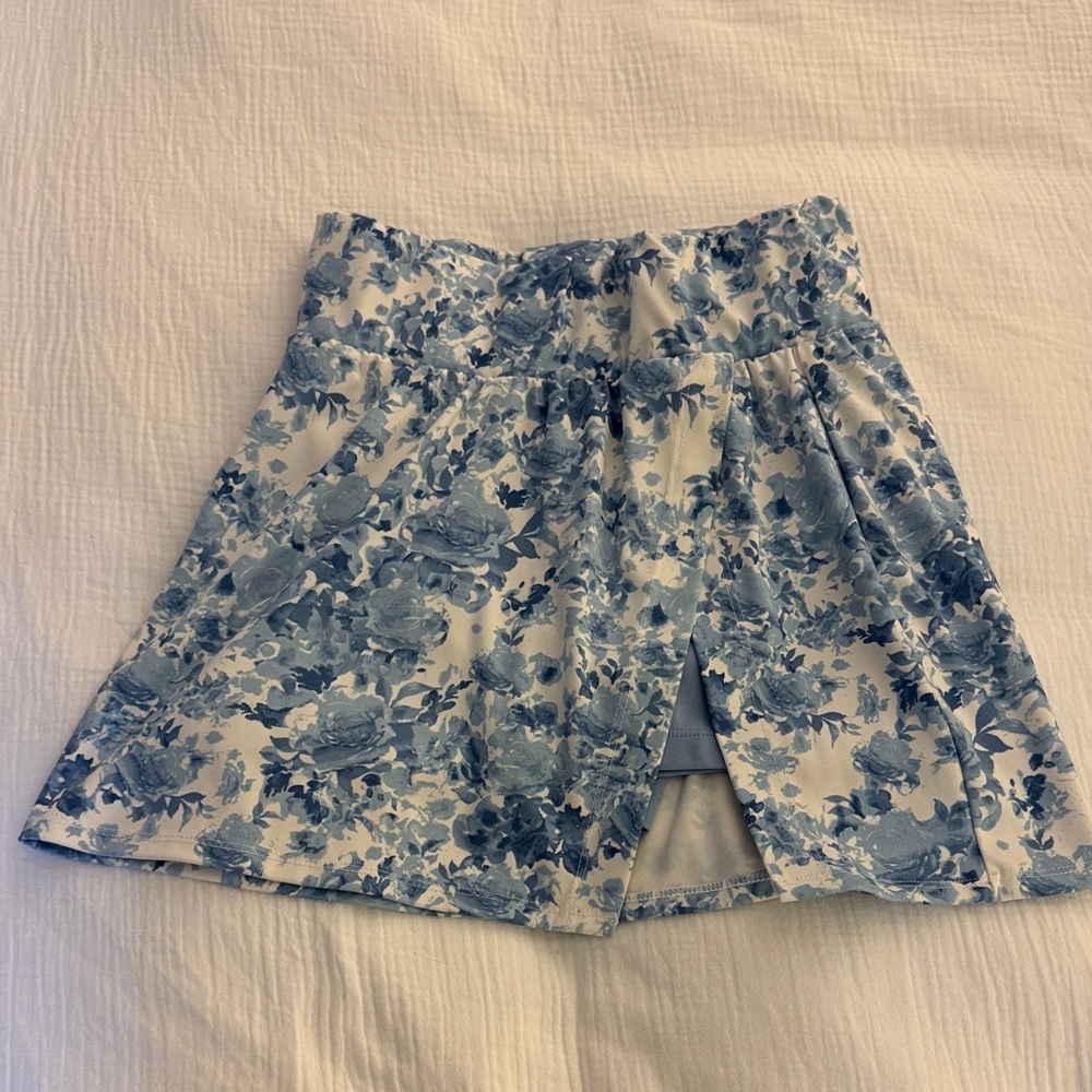 Shabby Chic Blue Floral Skater Skirt - Picture 2 of 5